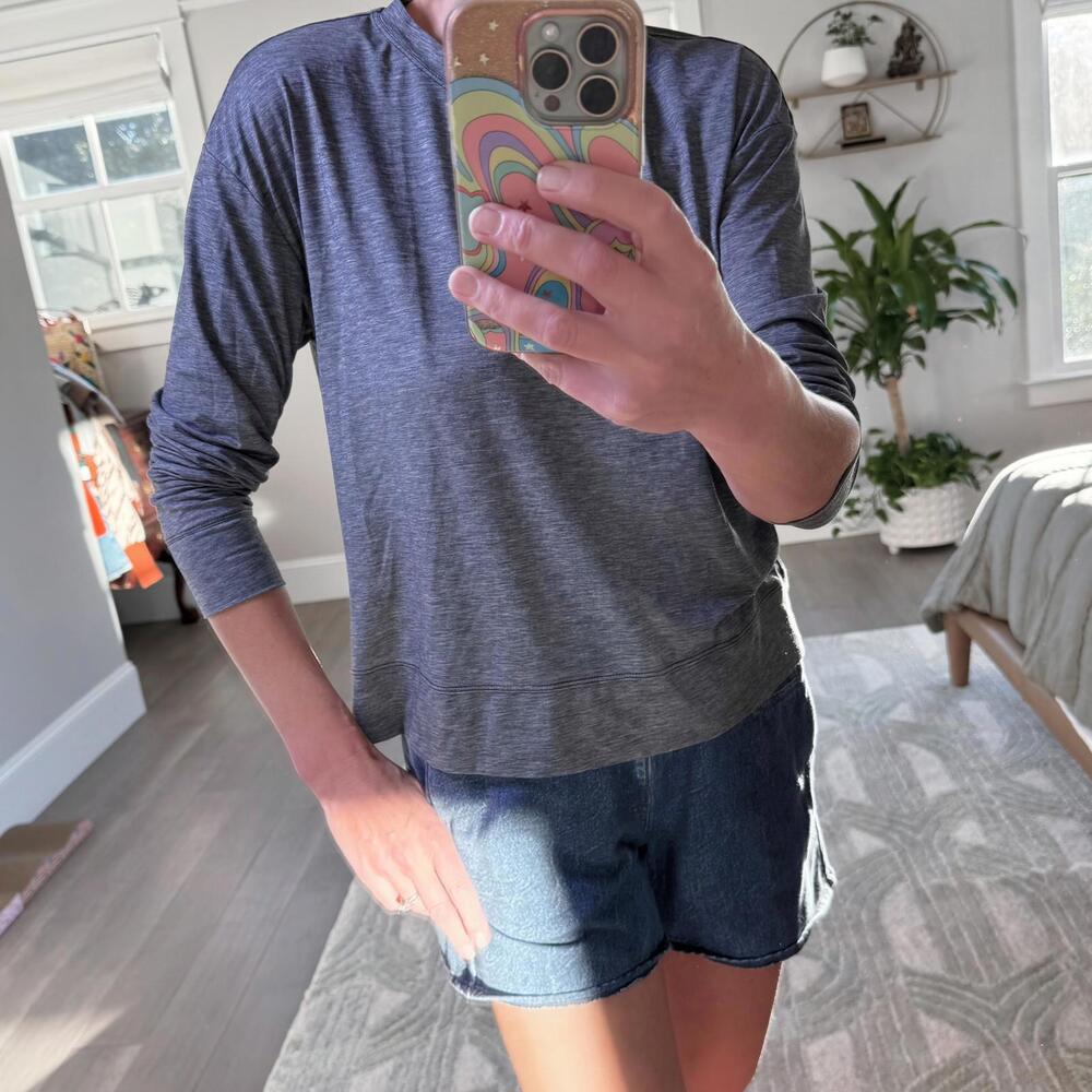 Patagonia Women's Long Sleeve Activewear Top Gray Size S